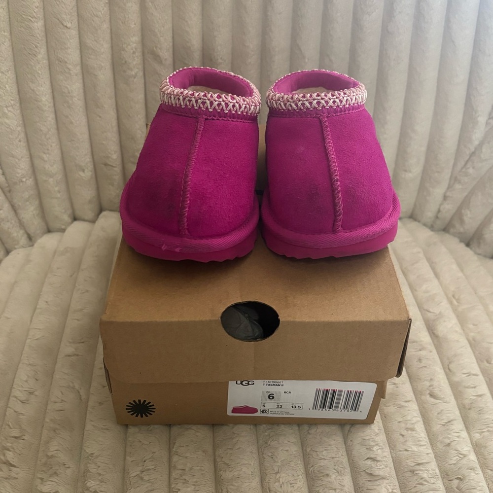 UGG SLIDES SIZE 6C PINK TODDLER GIRL